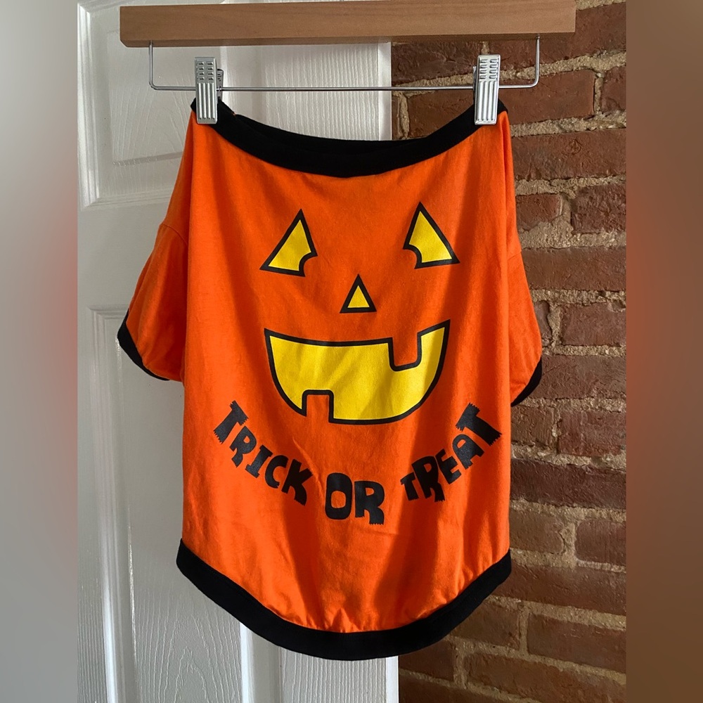 Old Navy Halloween Pumpkin Trick or Treat Dog Shirt